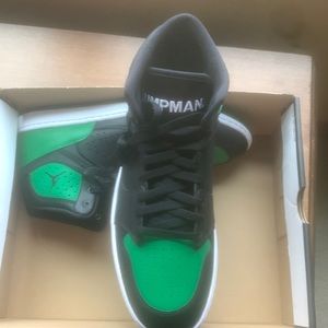 Nike Air Jordan Access